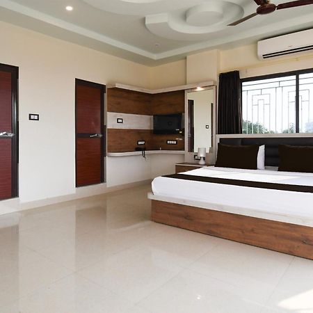 Hotel O Nilmadhab International Tarapith Eksteriør billede