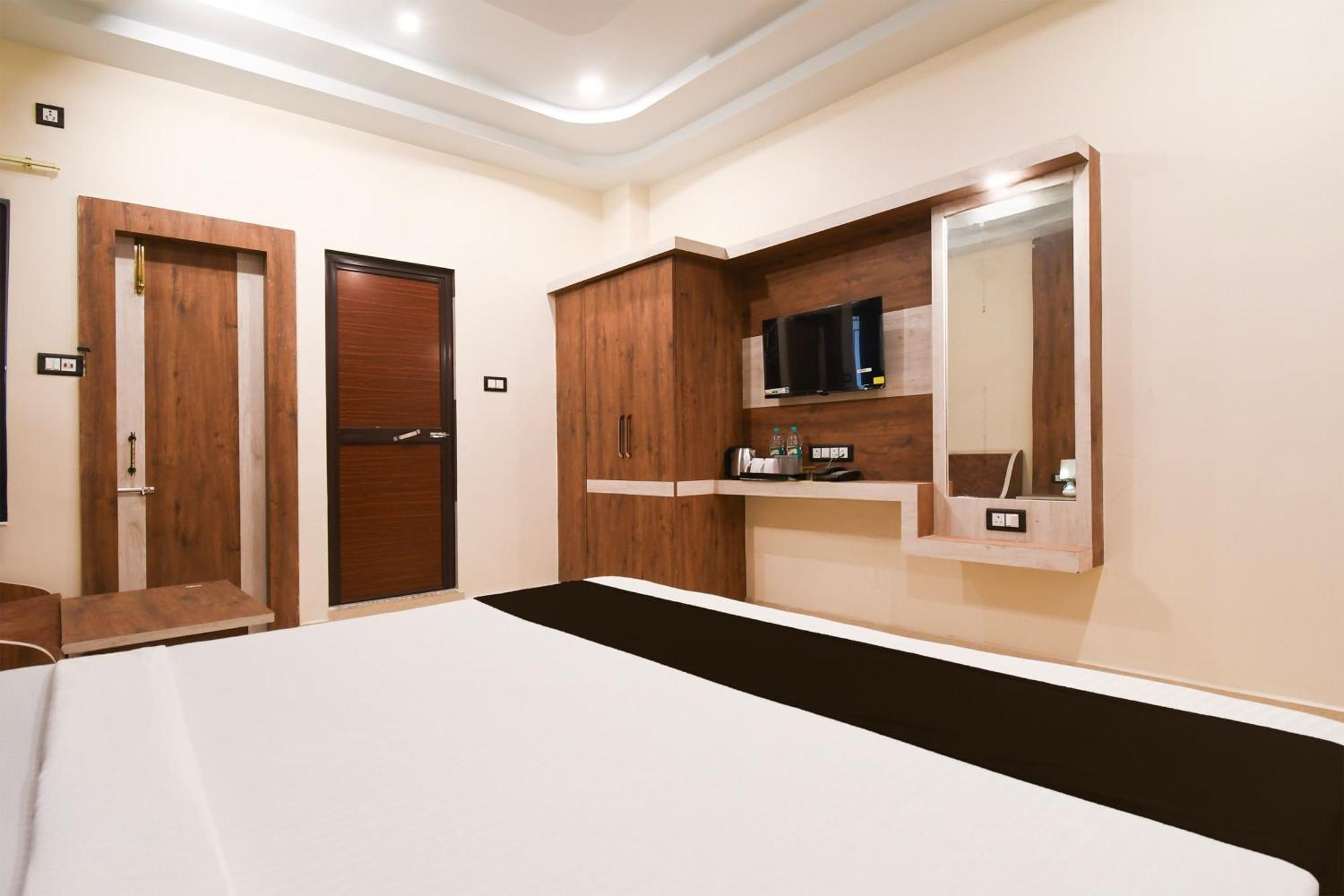 Hotel O Nilmadhab International Tarapith Eksteriør billede