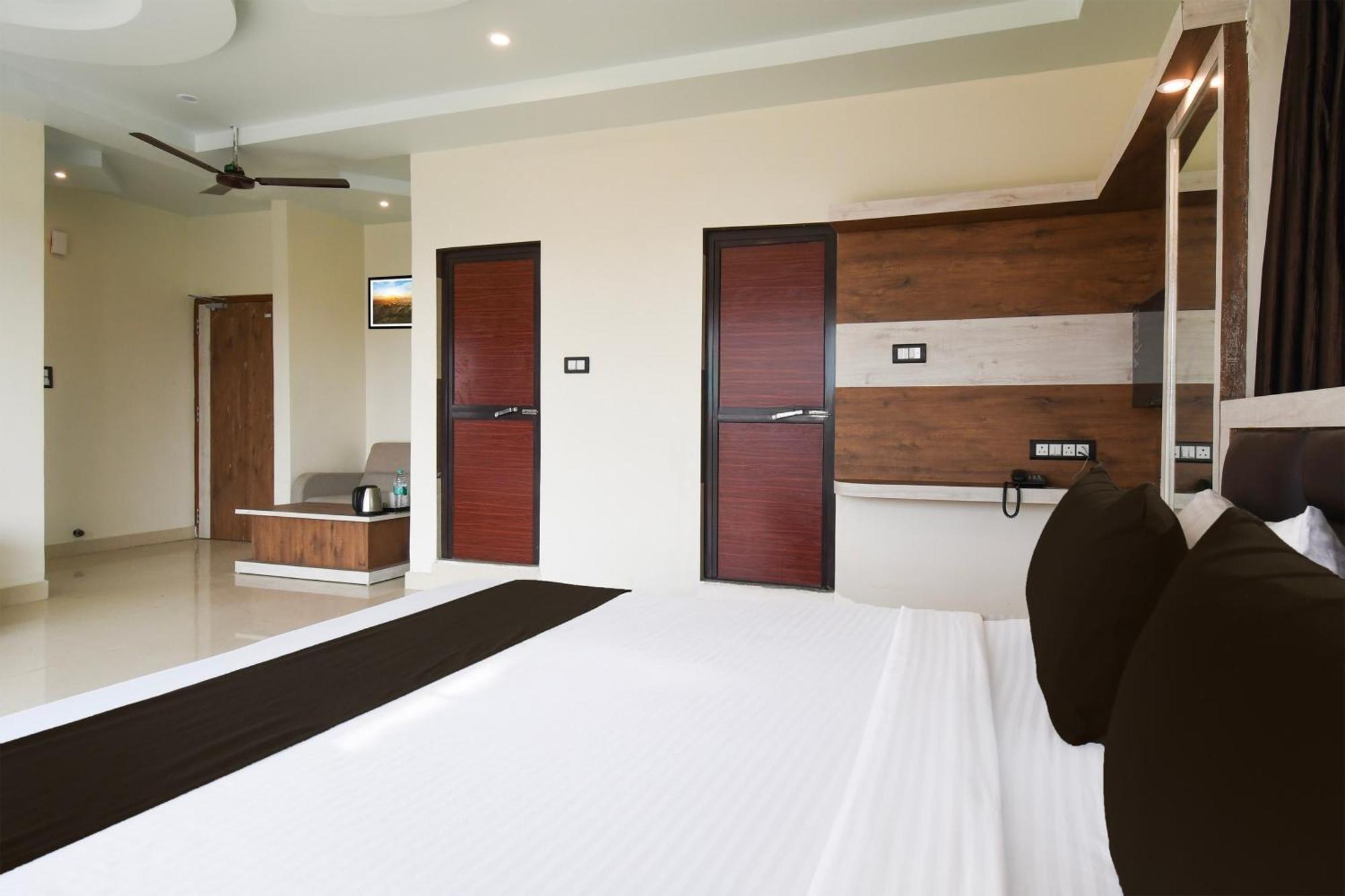 Hotel O Nilmadhab International Tarapith Eksteriør billede